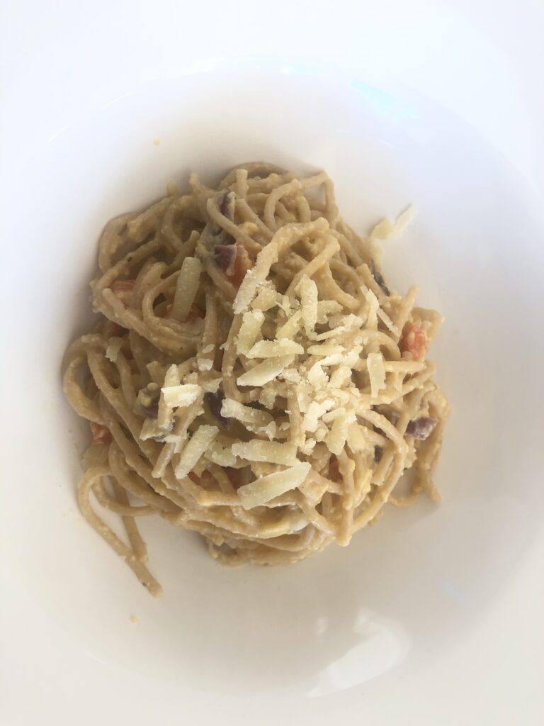 Spaghetti vegetariani alla carbonara