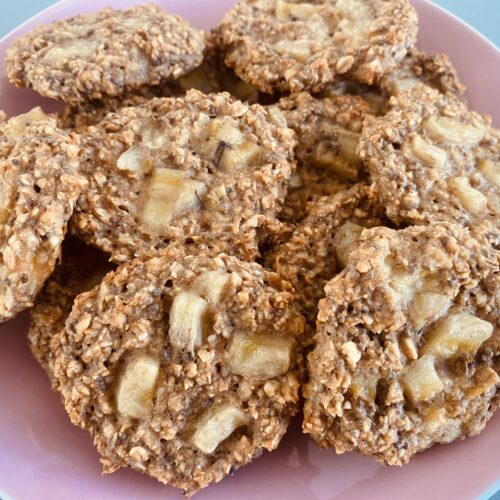 Frühstück - Cookies, Haferflocken, Joghurt, Chiasamen, gesund